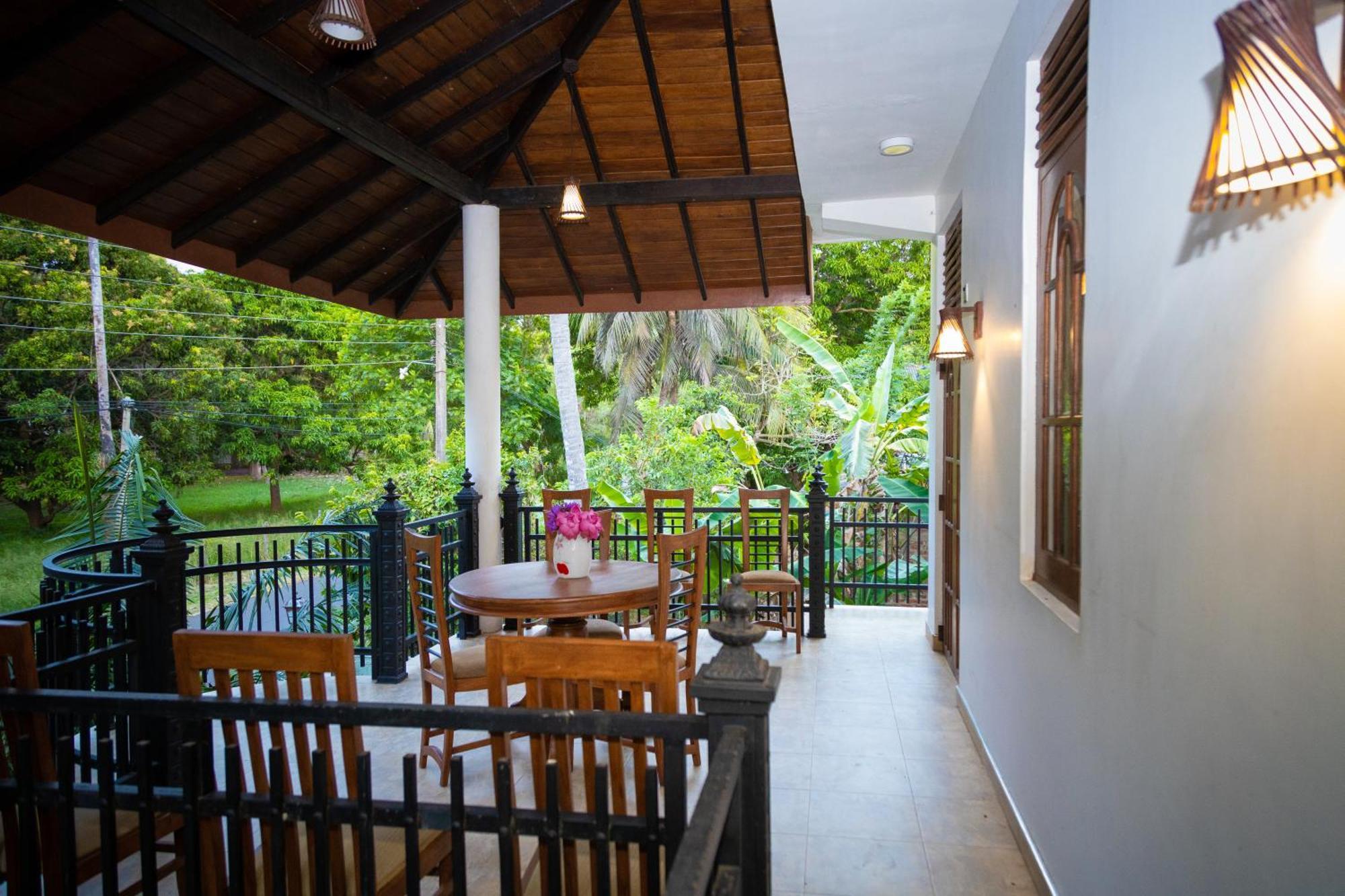 Marathona Tourist Resort - อนุราธปุระ ภายนอก รูปภาพ