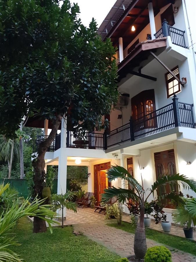 Marathona Tourist Resort - อนุราธปุระ ภายนอก รูปภาพ